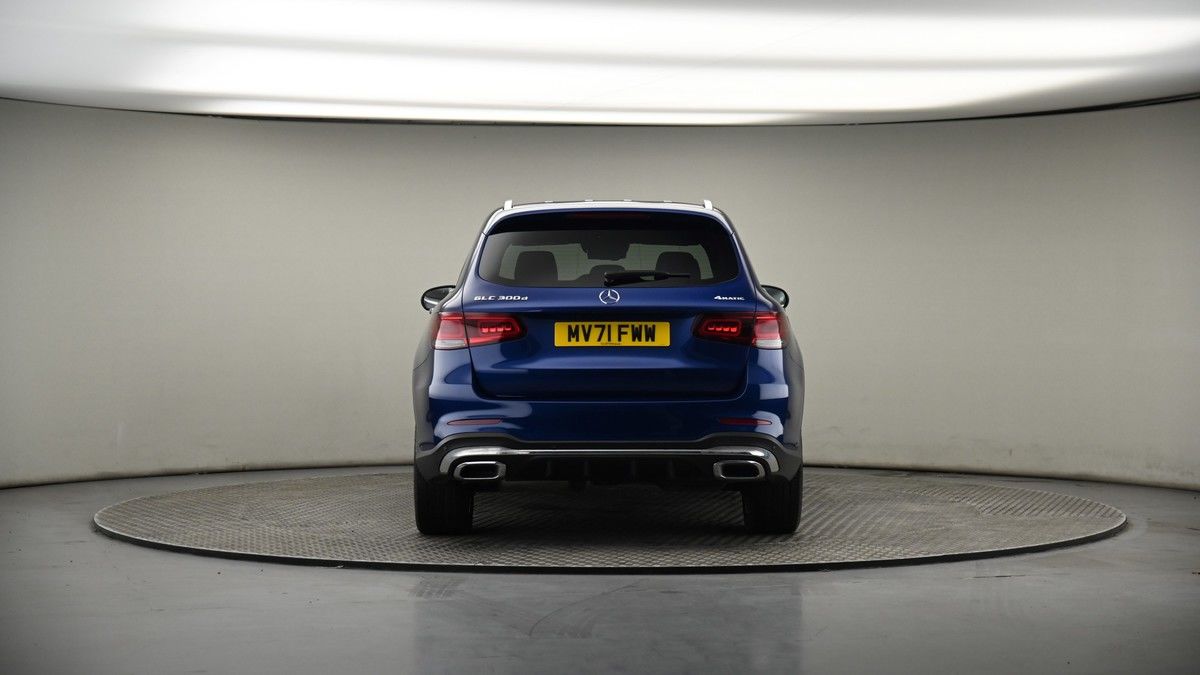Mercedes-Benz GLC Image 17