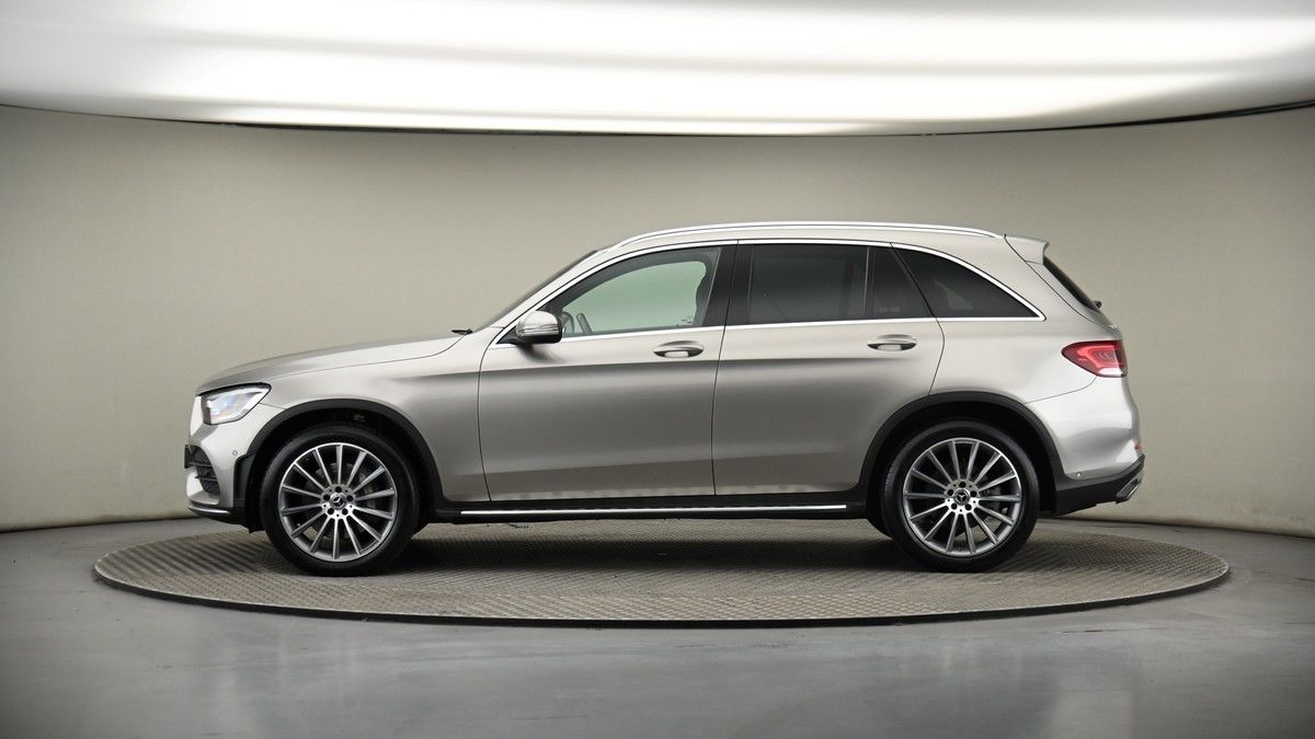 Mercedes-Benz GLC Image 18