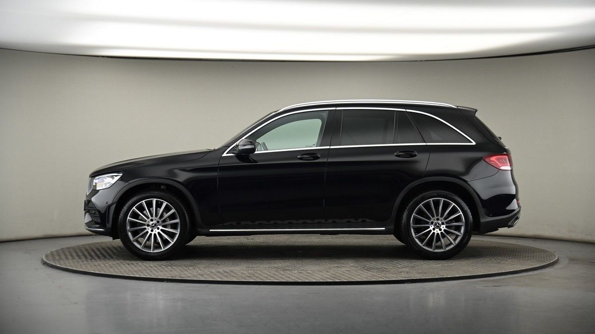 Mercedes-Benz GLC Image 18