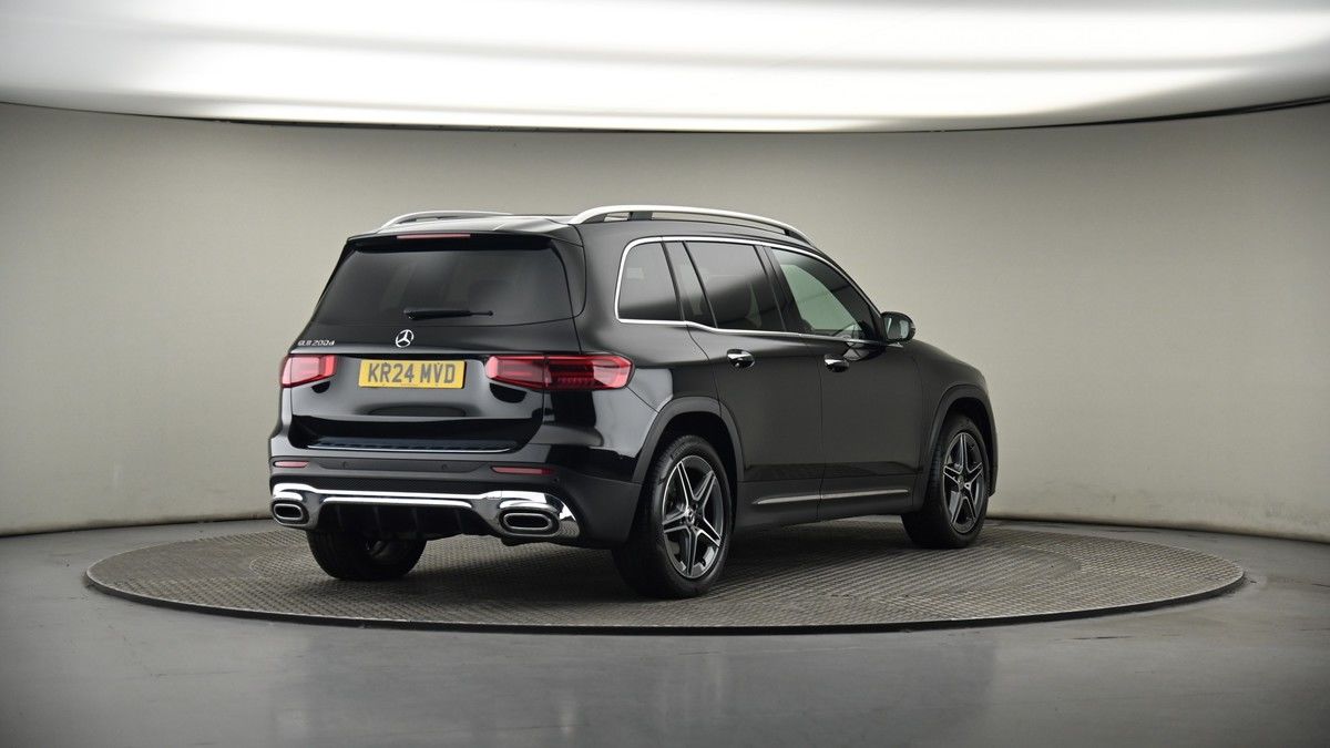 Mercedes-Benz GLB Image 6