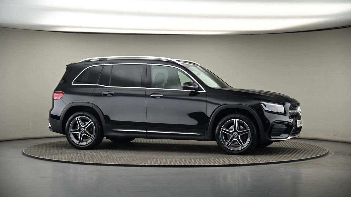 Mercedes-Benz GLB Image 5