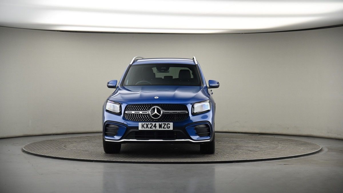 Mercedes-Benz GLB Image 18