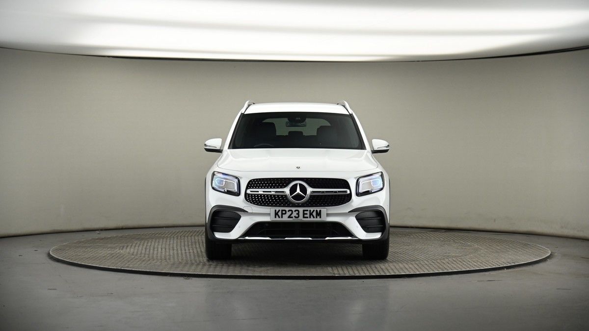 Mercedes-Benz GLB Image 18