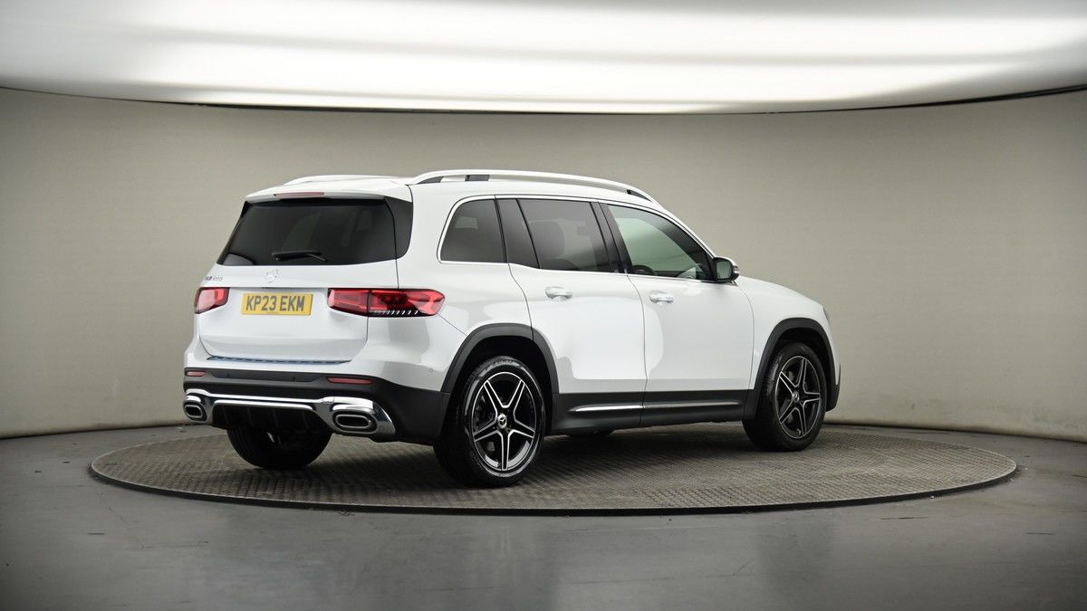 Mercedes-Benz GLB Image 7