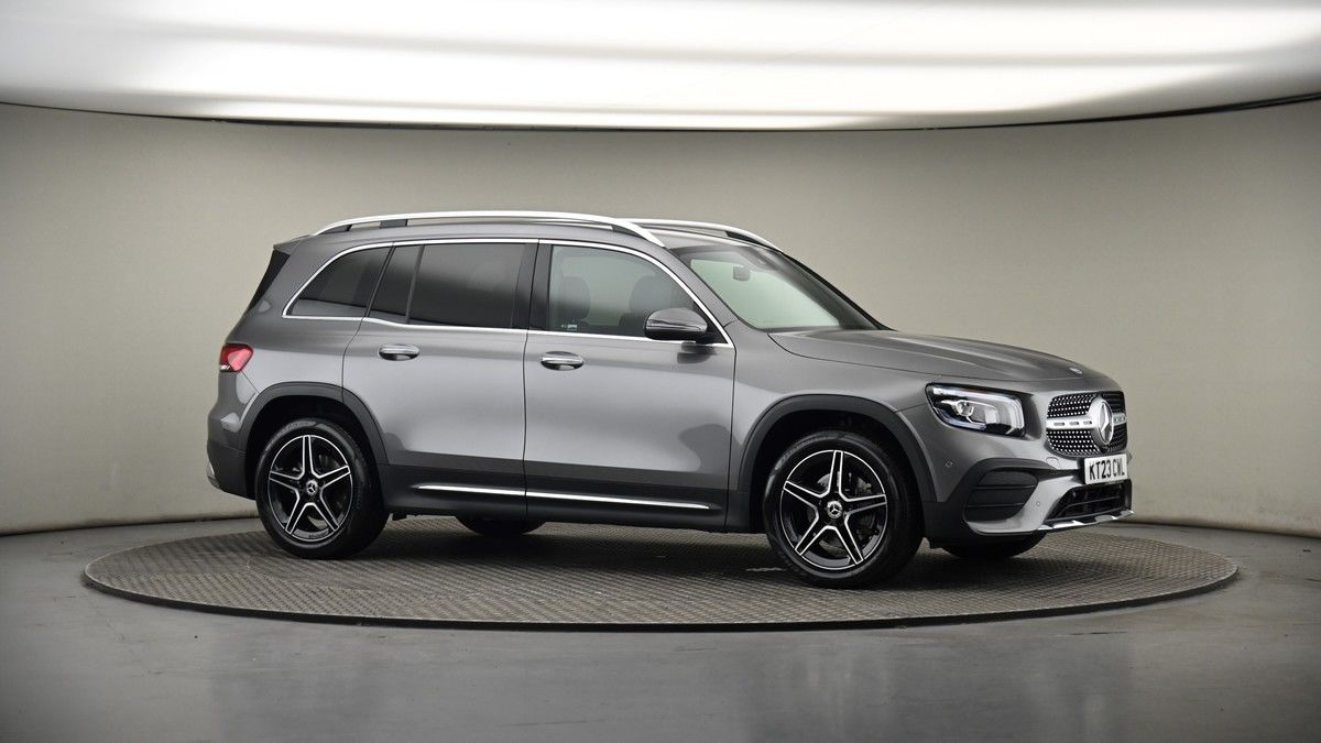 Mercedes-Benz GLB Image 5