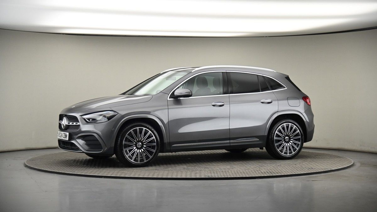 More views of Mercedes-Benz GLA