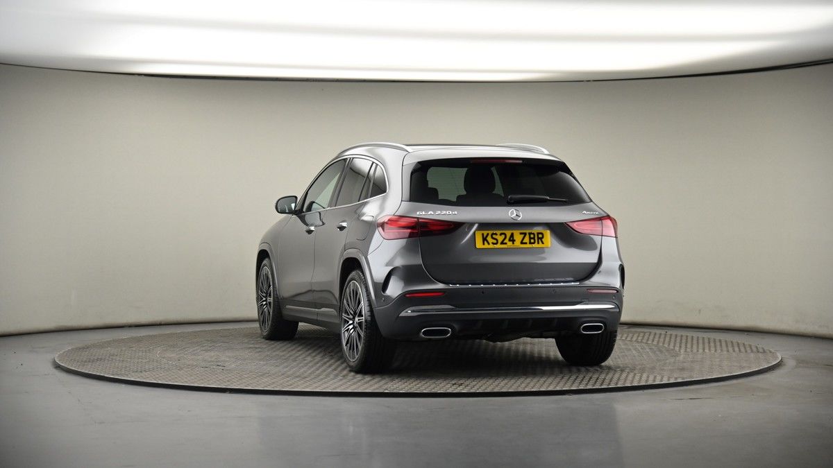 More views of Mercedes-Benz GLA