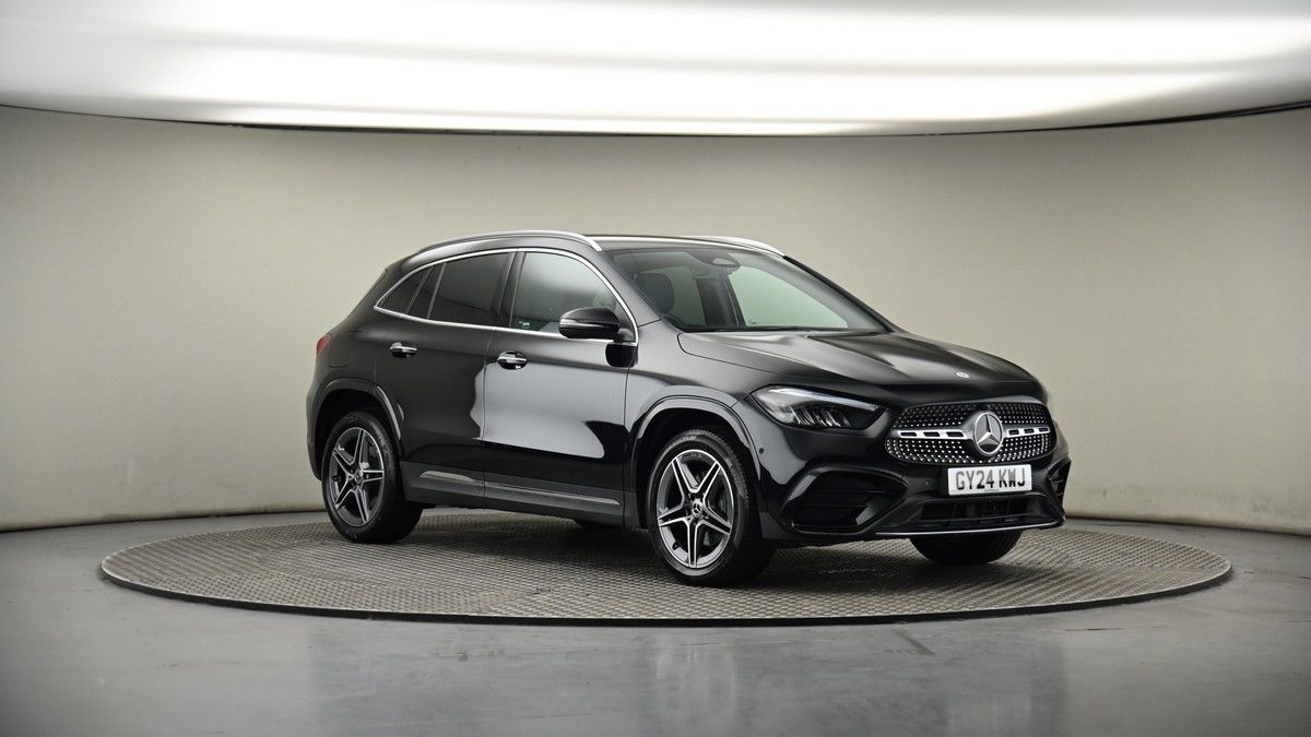 More views of Mercedes-Benz GLA