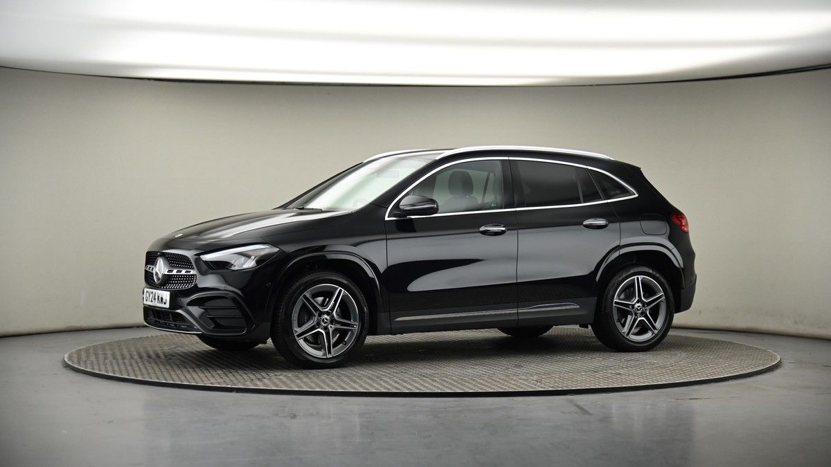 More views of Mercedes-Benz GLA