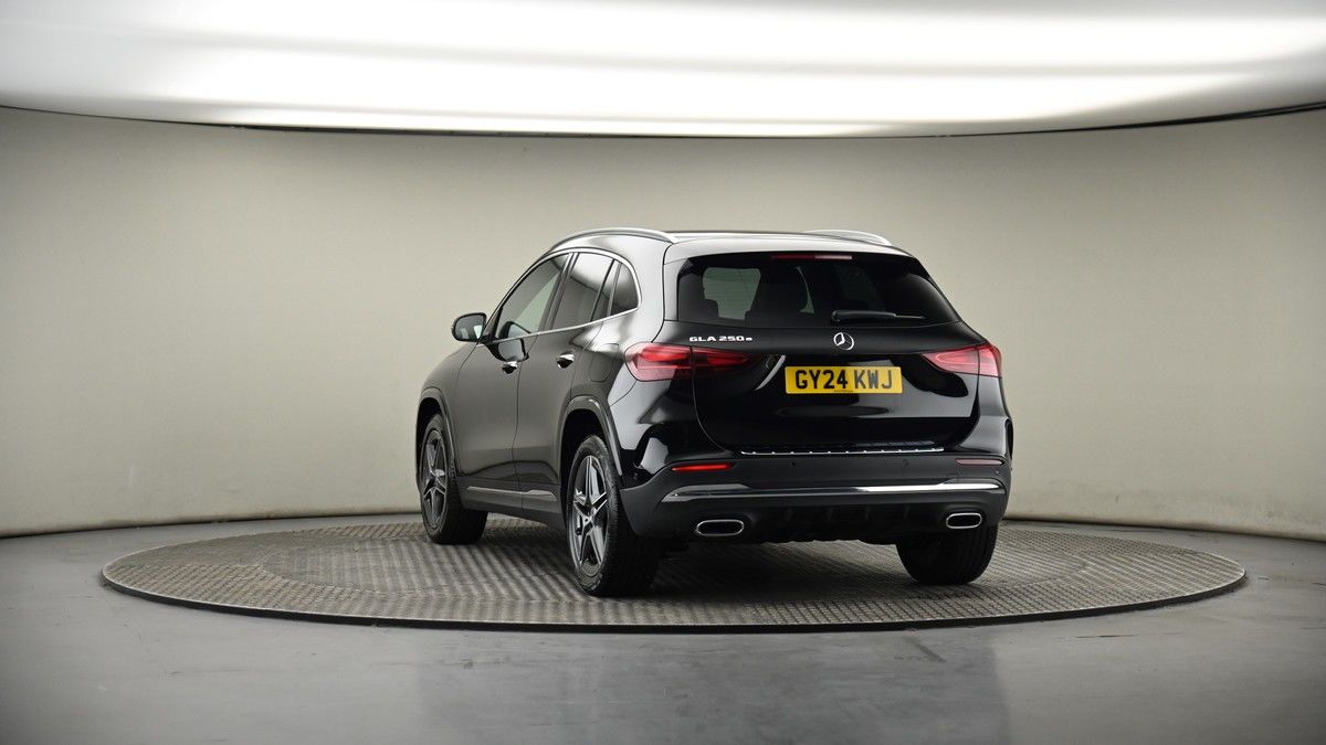 More views of Mercedes-Benz GLA
