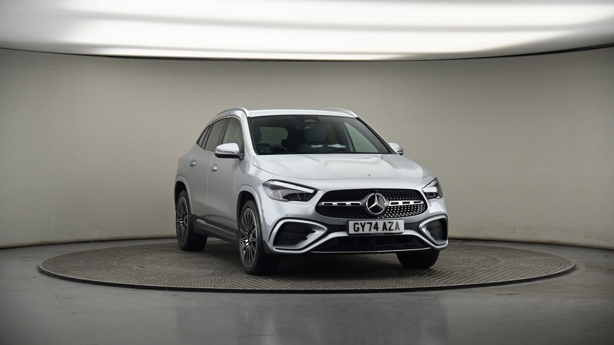 More views of Mercedes-Benz GLA