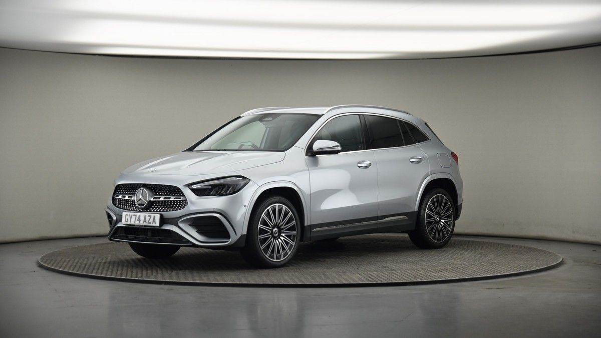 More views of Mercedes-Benz GLA