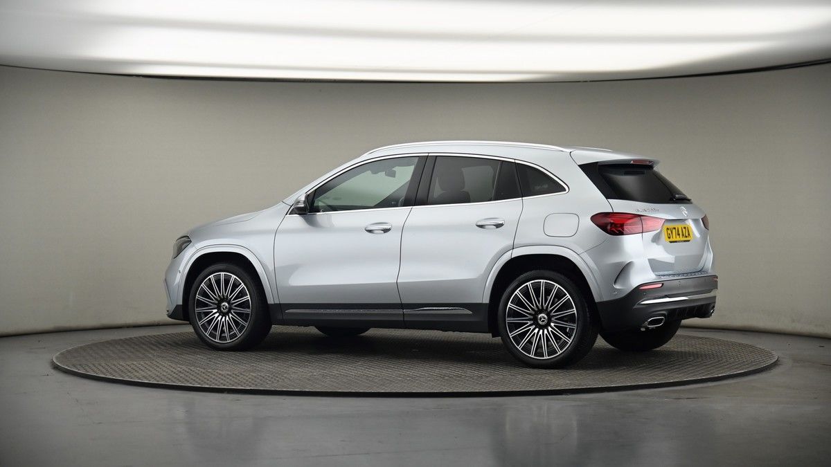 More views of Mercedes-Benz GLA