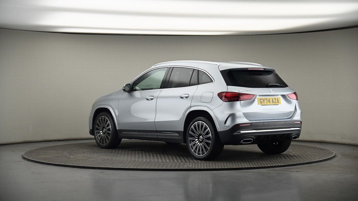 More views of Mercedes-Benz GLA