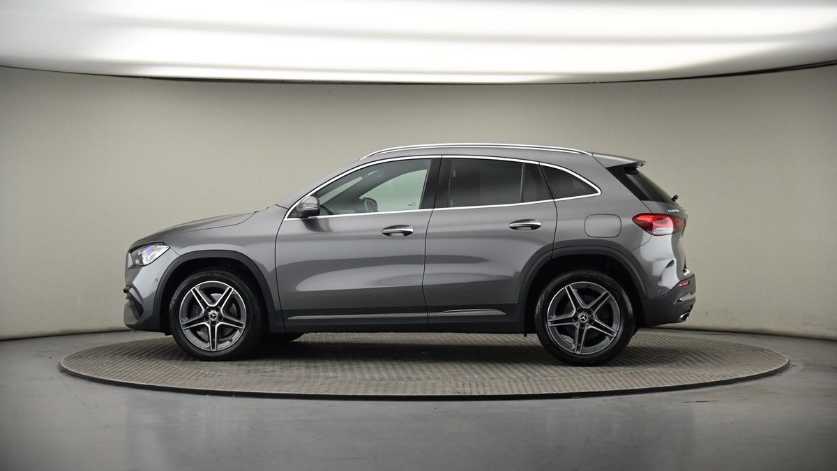 More views of Mercedes-Benz GLA