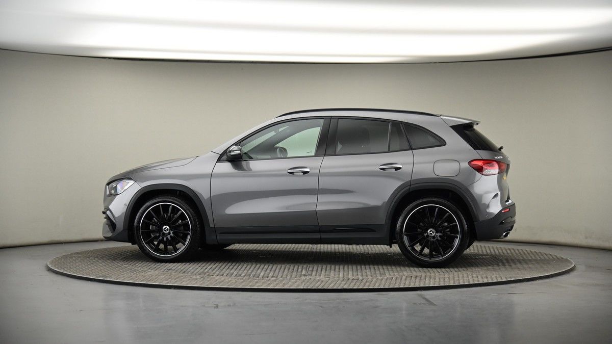 More views of Mercedes-Benz GLA