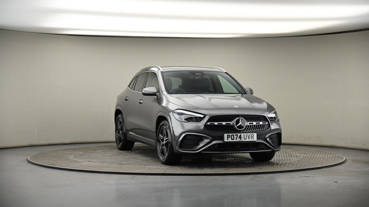 More views of Mercedes-Benz GLA