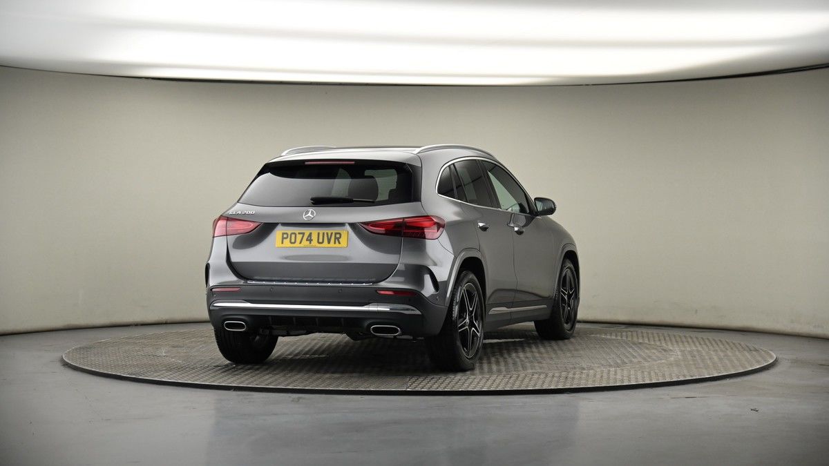 More views of Mercedes-Benz GLA