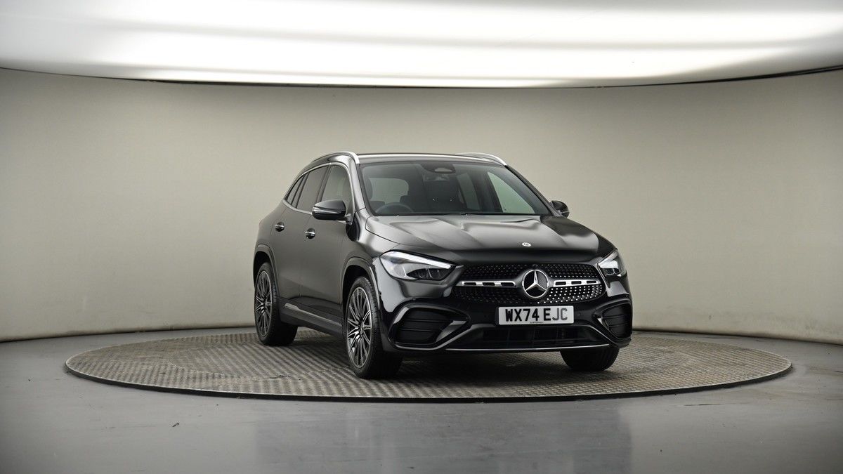 More views of Mercedes-Benz GLA