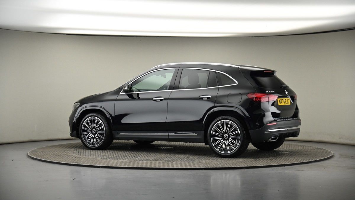 More views of Mercedes-Benz GLA