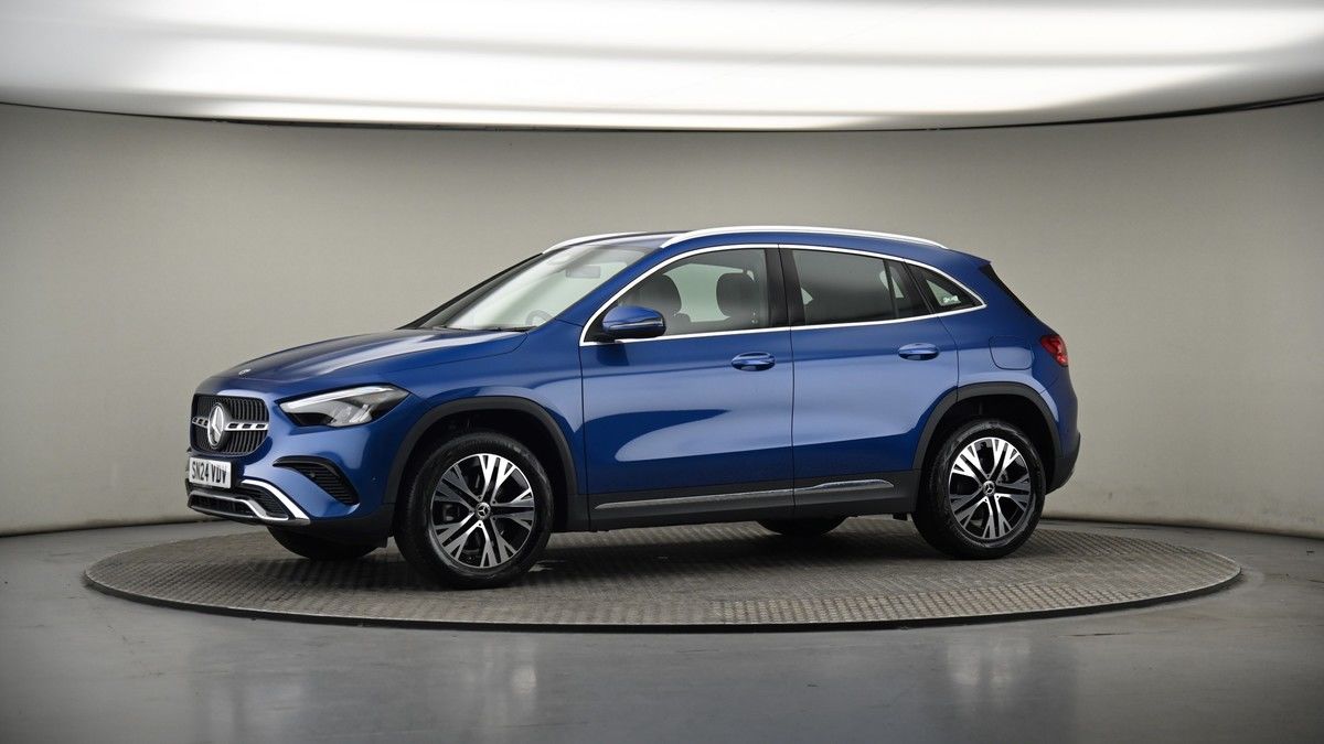 More views of Mercedes-Benz GLA