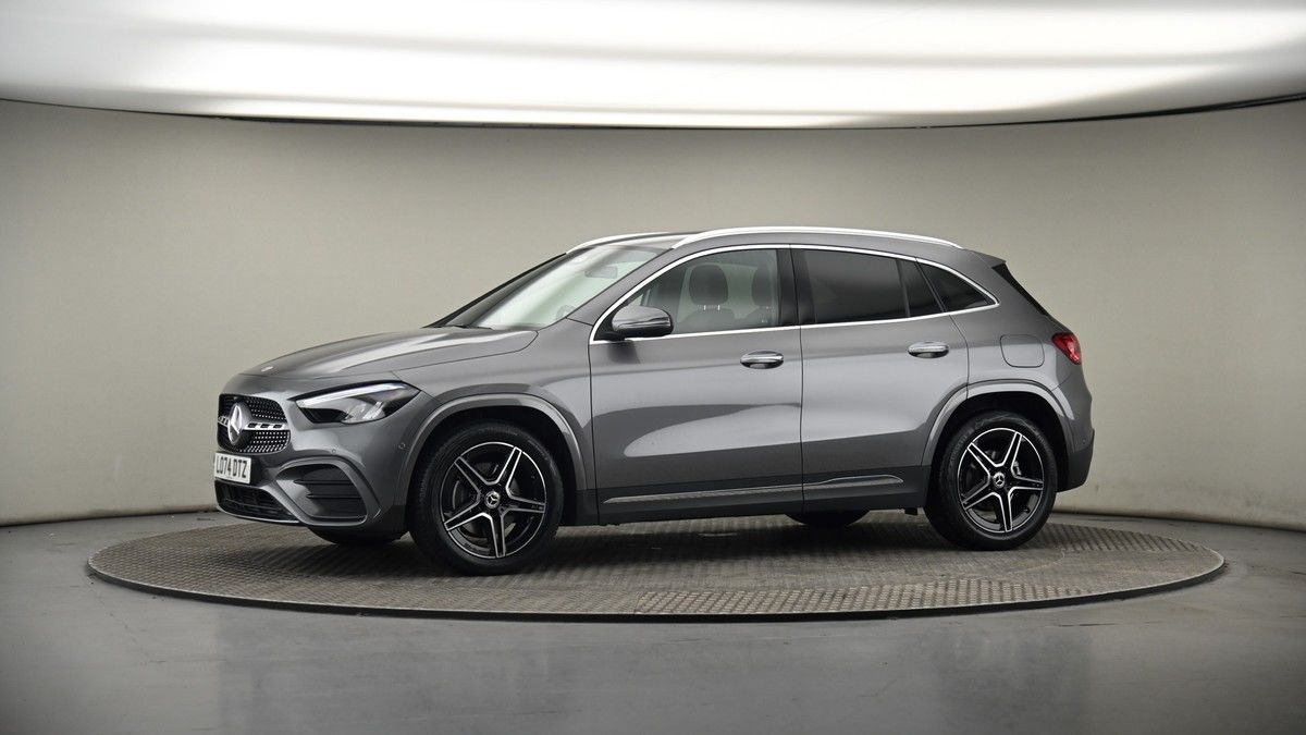 More views of Mercedes-Benz GLA
