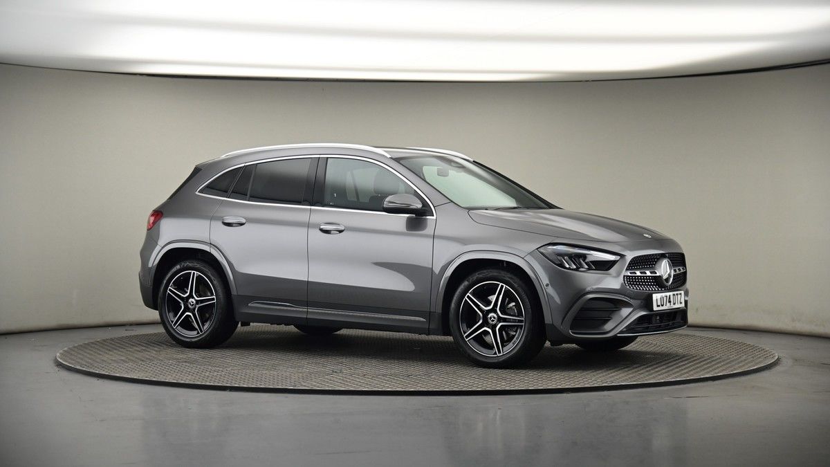 Mercedes-Benz GLA Image 6