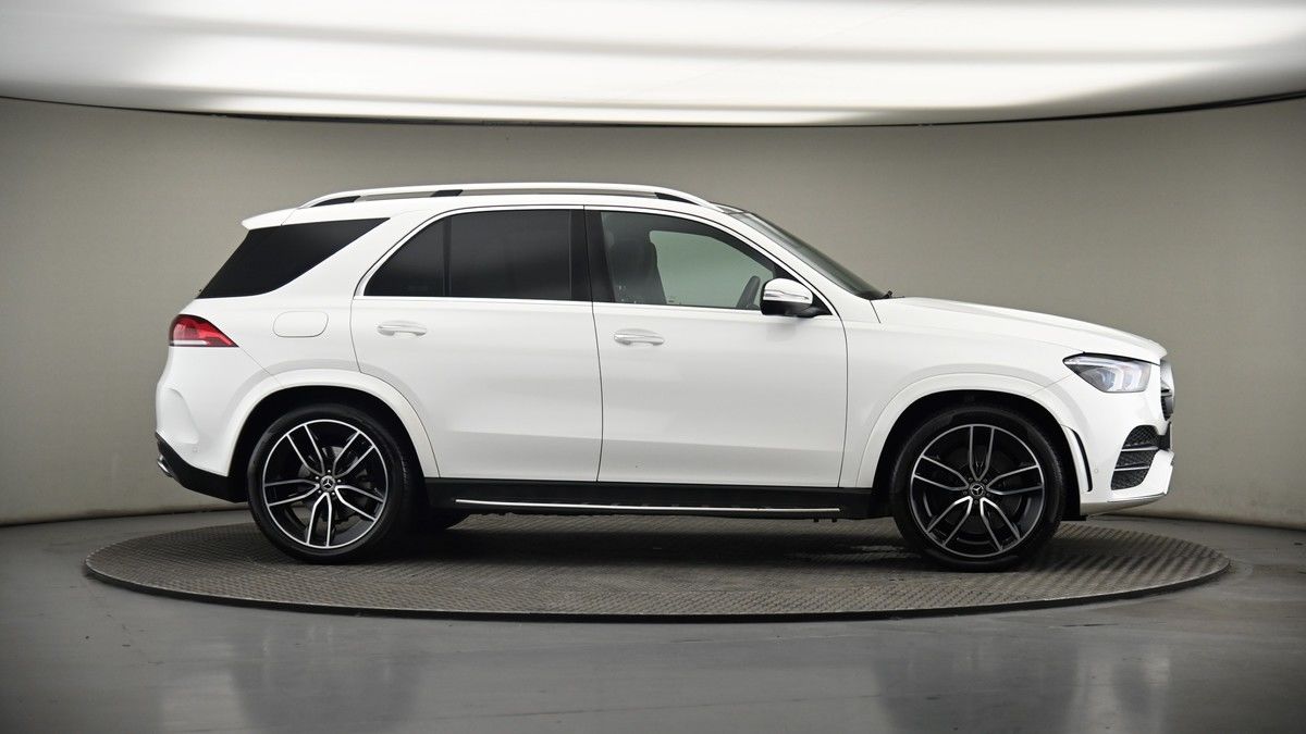 More views of Mercedes-Benz GLE