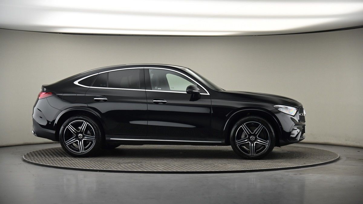More views of Mercedes-Benz GLC