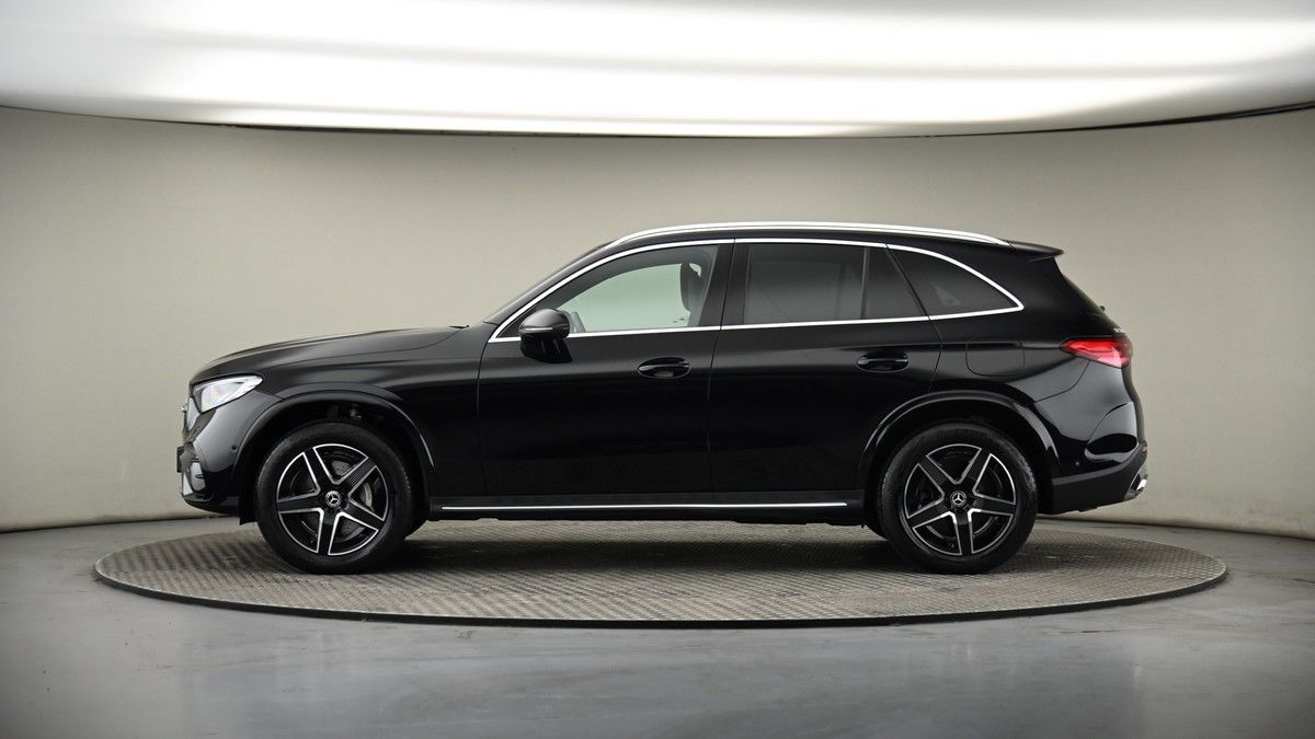 Mercedes-Benz GLC Image 18