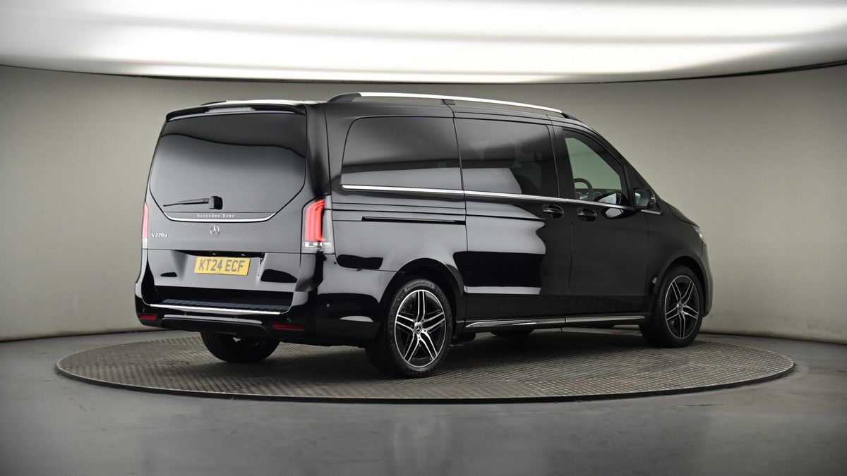 Mercedes-Benz V Class Image 7