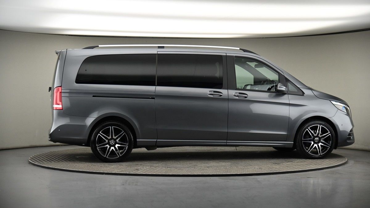 More views of Mercedes-Benz V Class