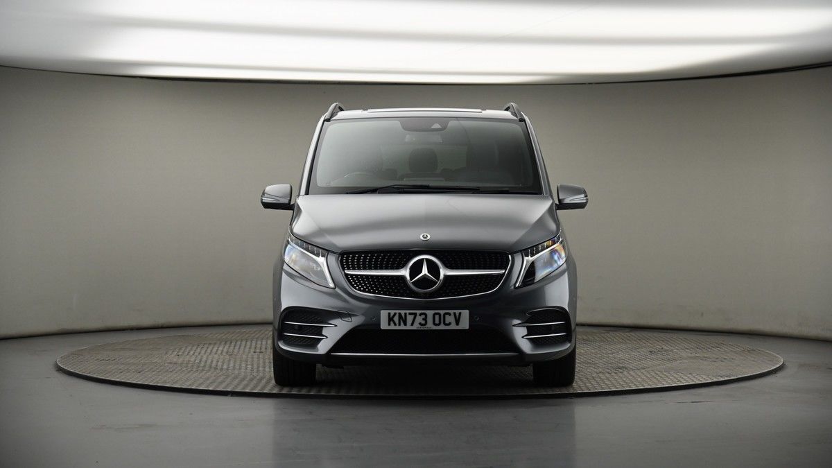 Mercedes-Benz V Class Image 17