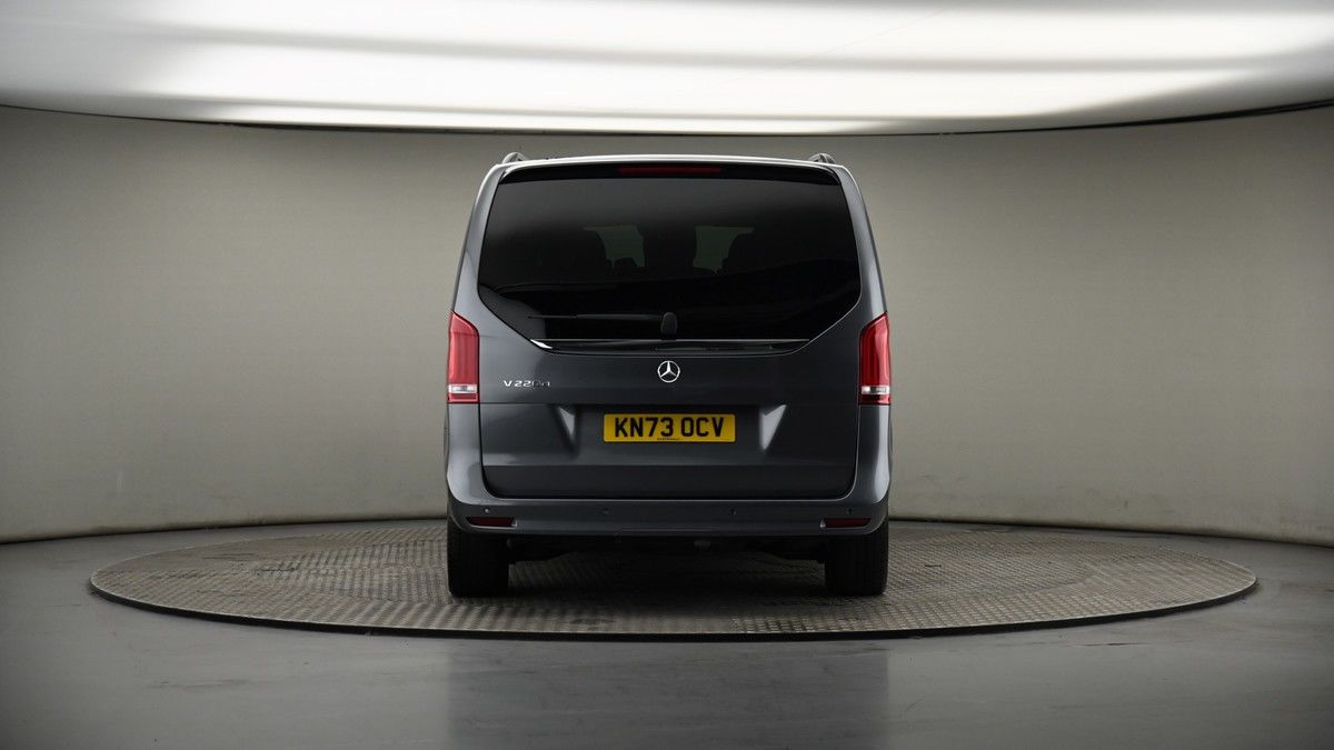 Mercedes-Benz V Class Image 16