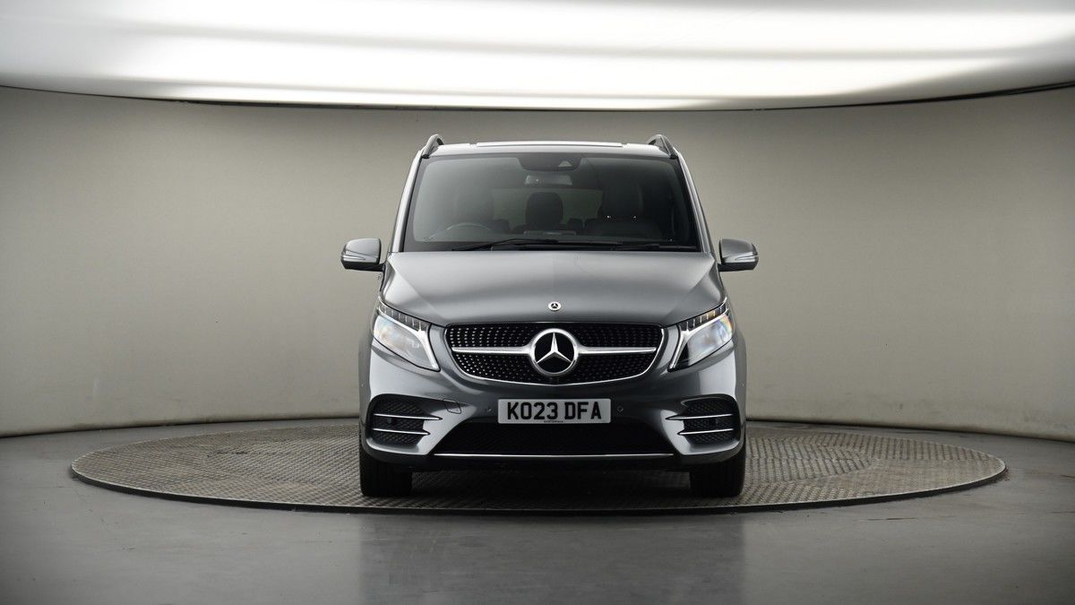 Mercedes-Benz V Class Image 17