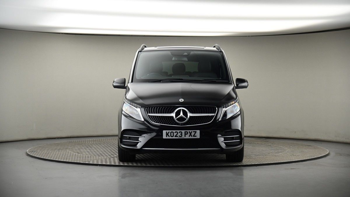 Mercedes-Benz V Class Image 17