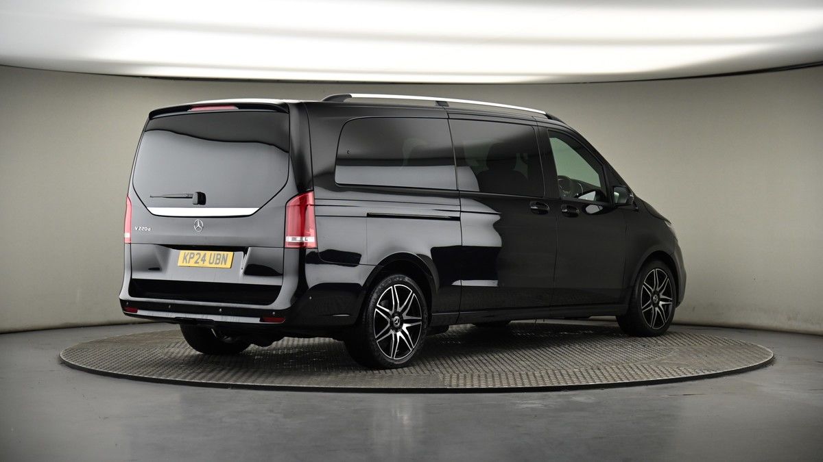 Mercedes-Benz V Class Image 6