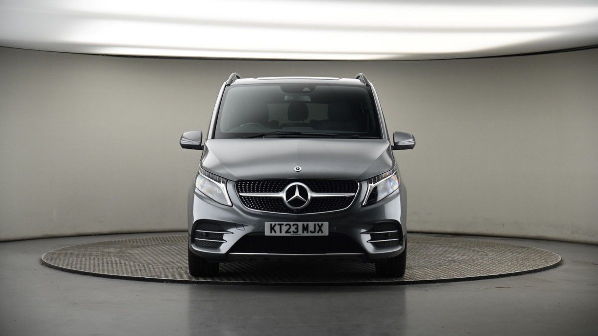 Mercedes-Benz V Class Image 18