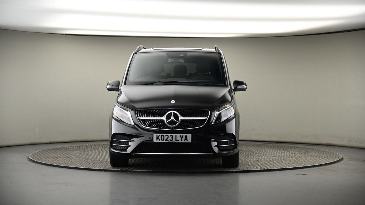 Mercedes-Benz V Class Image 18