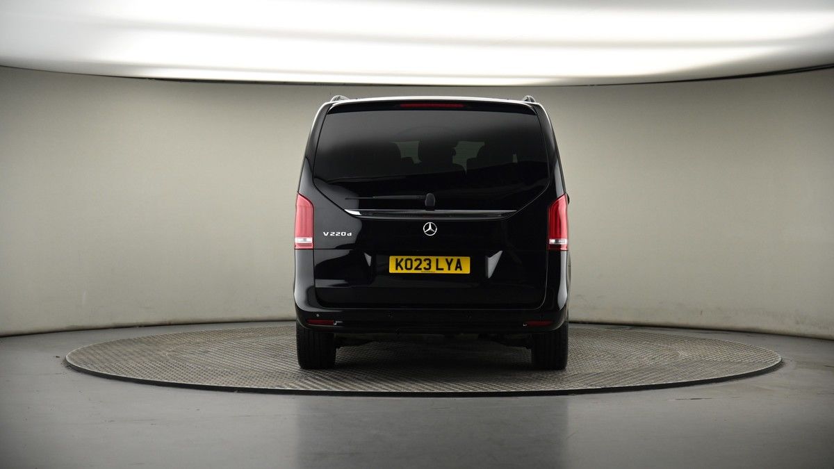 Mercedes-Benz V Class Image 17