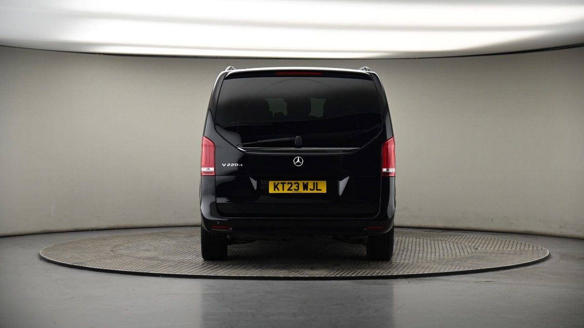 Mercedes-Benz V Class Image 17