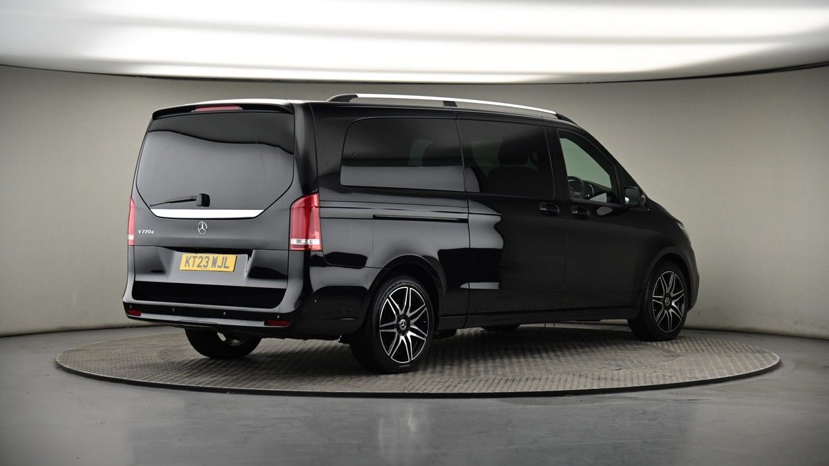 Mercedes-Benz V Class Image 7