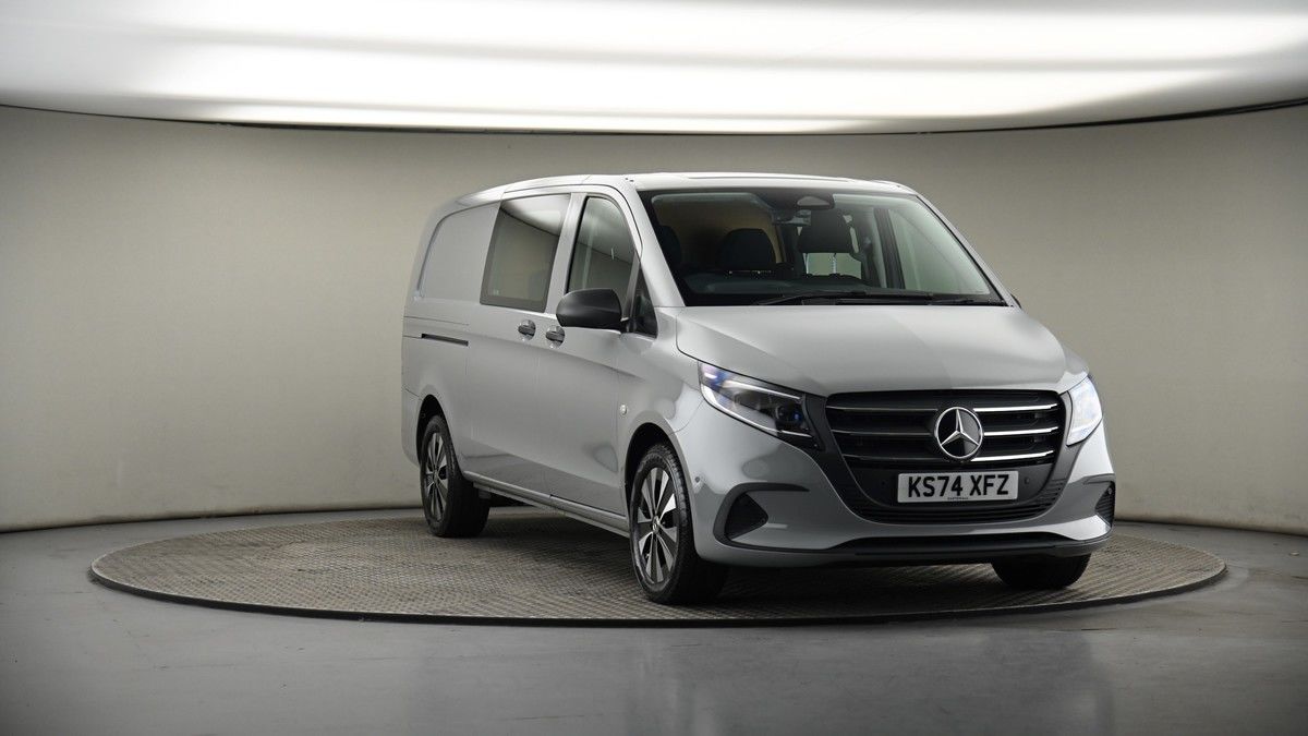 More views of Mercedes-Benz Vito