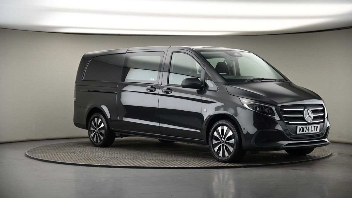 More views of Mercedes-Benz Vito