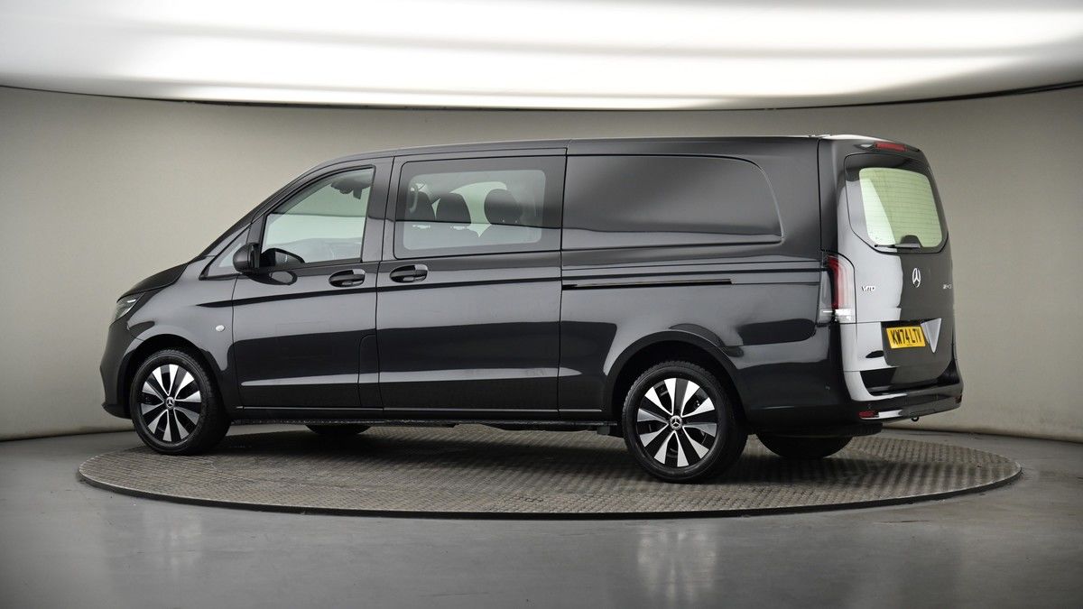 More views of Mercedes-Benz Vito