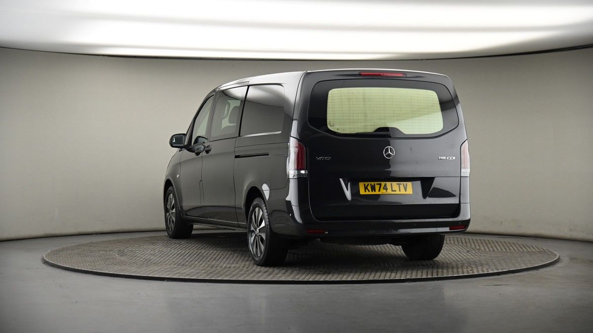More views of Mercedes-Benz Vito