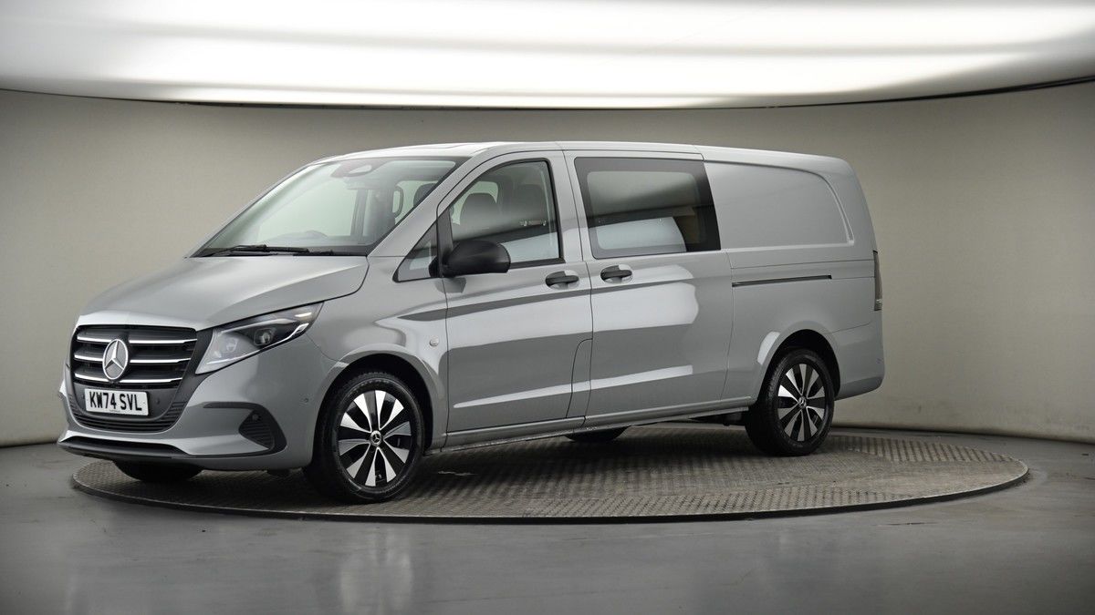 More views of Mercedes-Benz Vito