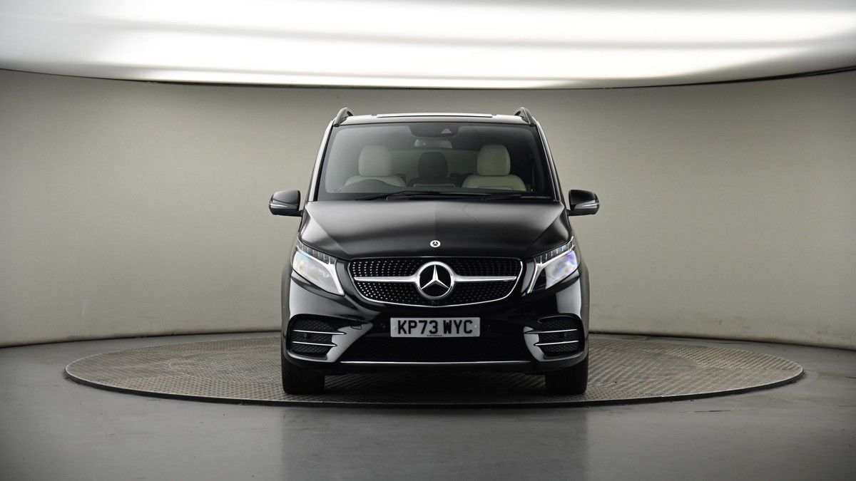 Mercedes-Benz V Class Image 17