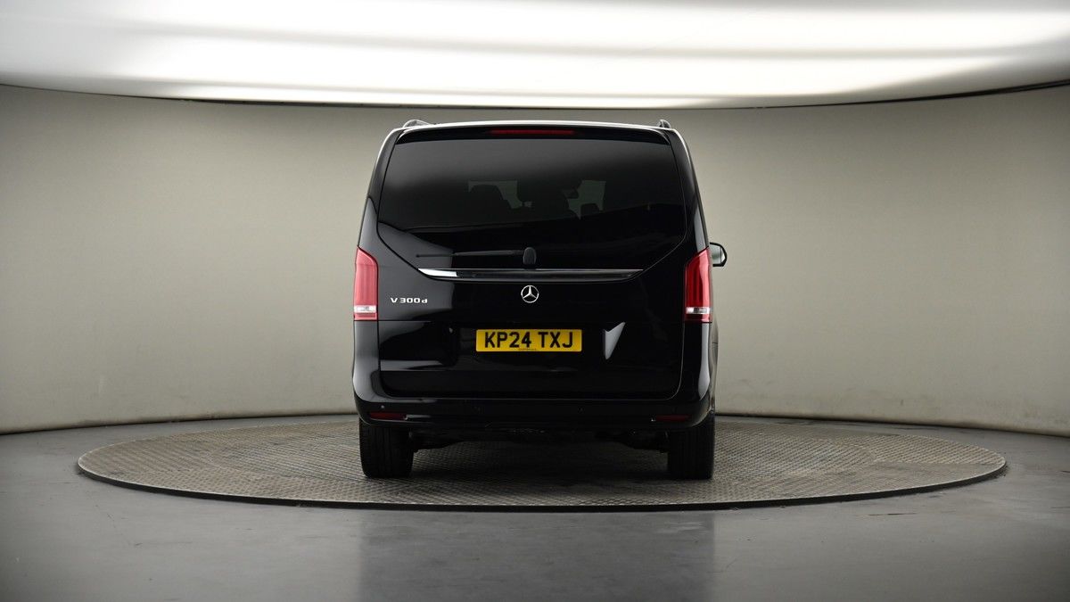 Mercedes-Benz V Class Image 17
