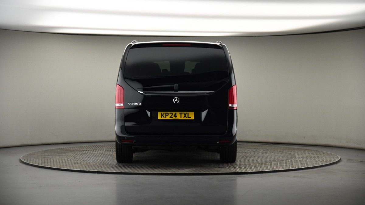 Mercedes-Benz V Class Image 17